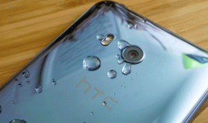 هاتف HTC الثوري… اعصره بيدك حتى يستجيب