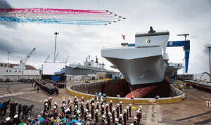 بالصور… أضخم سفينة حربية بريطانية تتأهب للانطلاق