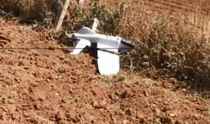 خاص IMLebanon: تحطم طائرة مراقبة من دون طيار في سهل الفرزل (بالفيديو)