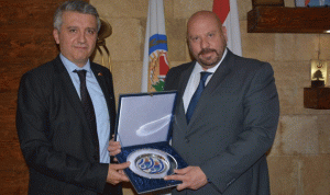 نهرا عرض وسفير تركيا تعزيز التعاون بين طرابلس والمدن التركية