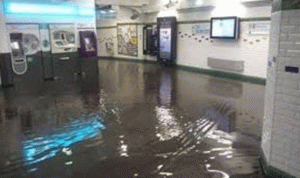 الأمطار الغزيرة تغلق محطات مترو في باريس