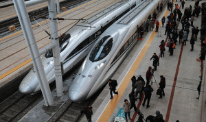 الصين… قطارات “فوشينغ” تعود لمنافسة الطائرات بسرعة هائلة