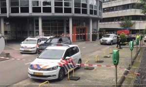 بالفيديو… احتجاز رهائن داخل مبنى تابع للإذاعة الوطنية في هولندا