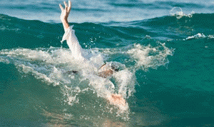 لبناني ينقذ 4 أشخاص من الغرق في بحر صيدا