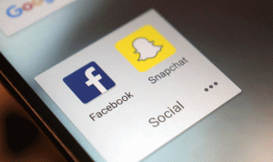 “فايسبوك” متخوفة من الخسارة أمام “سناب شات”