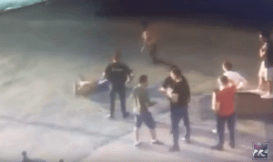 بالفيديو… لحظة مقتل بطل العالم في رفع الأثقال خلال شجار!
