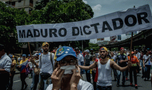 خبير أممي: العقوبات ليست حلاً لأزمة فنزويلا