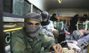 صور من داخل حافلات مسلحي “النصرة”