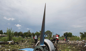 مصرع طفلين وطيار في تحطم طائرة سويسرية