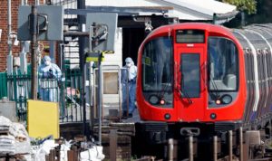 اعتقال مشتبه به ثالث في هجوم مترو لندن