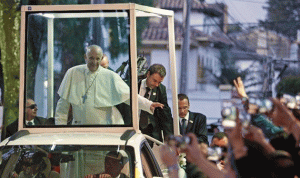 البابا في كولومبيا “لتضميد الجراح”