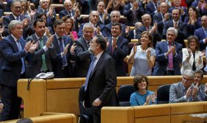 مجلس الشيوخ الإسباني يوافق على تعليق الحكم الذاتي في كتالونيا