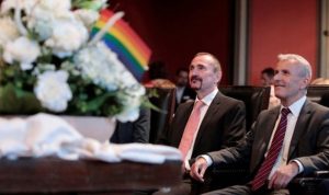 أول زواج رسمي للمثليين في ألمانيا
