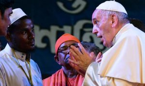 البابا يلتقي لاجئين من الروهينغا!