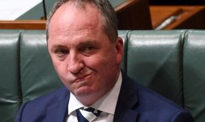 استقالة نائب رئيس وزراء أستراليا بعد “فضيحة السكرتيرة”