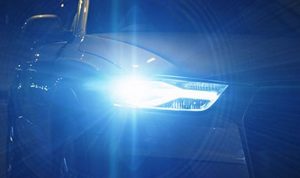 هل عمليّة تعديل إضاءة مصابيح السيارة آمنة؟