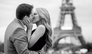 بالفيديو… مسابقة أطول قبلة في عيد الحب