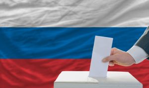 الروس في بيلاروس يبدأون التصويت لانتخاب رئيسهم