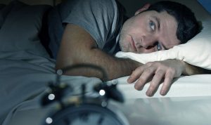 تواجه مشكلة في النوم… إليك الحلّ!