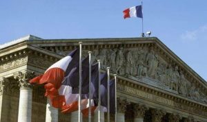 فرنسا: سنرد إذا تم تجاوز “الخط الأحمر” في سوريا