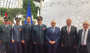 وزير الدفاع يبحث دعم الجيش في باريس