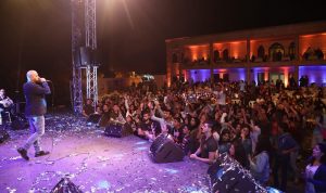 بالصور: ناجي الاسطا يفتتح مهرجانات لحفد