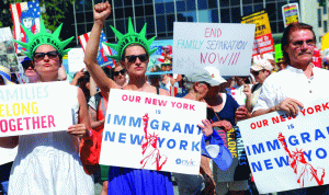 احتجاجات ضخمة في أميركا على سياسة الهجرة