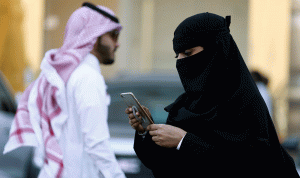 السعودية تسمح للمرأة بالسفر بدون الحصول على موافقة ولي أمرها