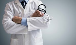 نقابة الأطباء تخرج عن صمتها: شركات التأمين تؤدبنا!