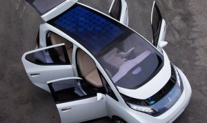 هل تحلّ الطاقة الشمسية مشكلة مدّ السيارات بالطاقة النظيفة؟