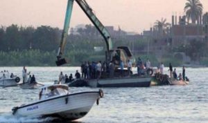 مصرع 5 مصريين بغرق عبارة قرب البحيرة
