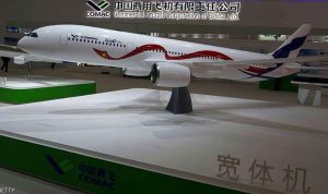 طائرة ركاب صينية روسية لمنافسة عملاقي الطيران