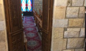 بالصور: سرقة كنيسة السيدة في حمانا!
