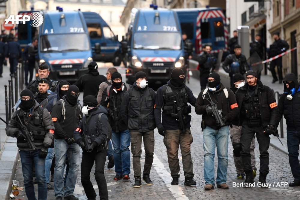 تظاهرات مرتقبة بباريس في ظل أزمة الوقود