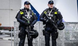 توقيف 4 أشخاص يُشتبه بتحضيرهم “عملا إرهابيا” في هولندا