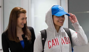 الشابة السعودية التي فرت من عائلتها تصل إلى كندا
