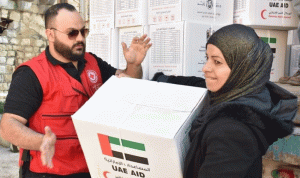 الصليب الأحمر وزع 1600 حصة غذائية على نازحين سوريين
