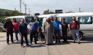 اعتصام لسائقي الحافلات العمومية في حلبا