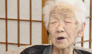 عجوز يابانية الأكبر في العالم