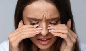 الكشف عن 6 أعراض لسرطان العيون