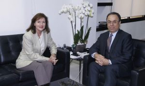 السفيرة الأميركية: حريصون على استقرار لبنان الاقتصادي