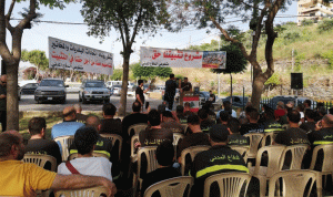 اعتصام لمتطوعي الدفاع المدني في عكار مطالبةً بتثبيتهم