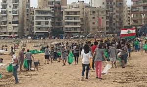 حملة لتنظيف شاطئ البترون الأحد
