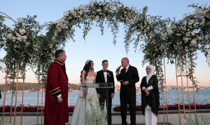 بالفيديو والصور: أوزيل يتزوج من ملكة جمال تركيا.. وأردوغان الشاهد