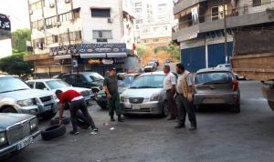 حملة لجمع الاطارات المستعملة في طرابلس