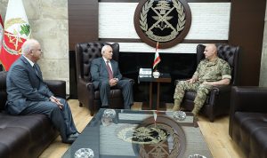 التداول بتعزيز التعاون بين الجيش الاميركي واللبناني في اليرزة