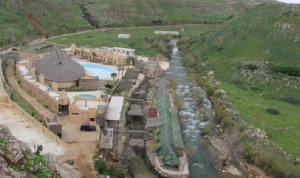 اعمال حفريات للجيش الاسرائيلي قبالة متنزهات الوزاني