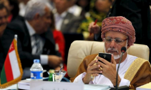 وزير عماني: لا نتوسط في التوتر المتصاعد في المنطقة