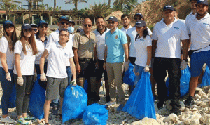 حملة تنظيف شاطئ ذوق مكايل من النفايات