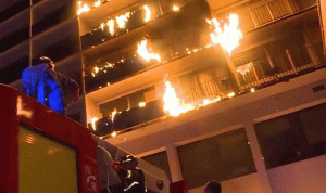 اندلاع حريق في مستشفى في فرنسا (بالصور والفيديو)